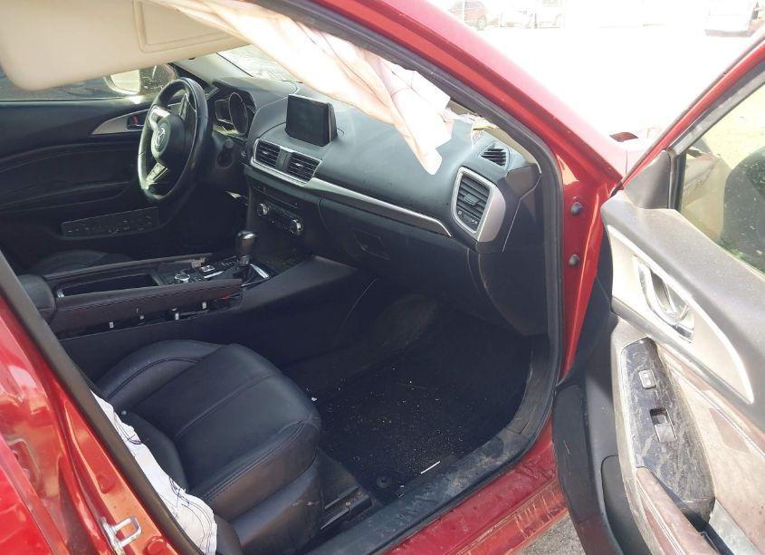 Photo 5 of 2018 Mazda Mazda3 TOURING (VIN 3MZBN1V35JM261543)