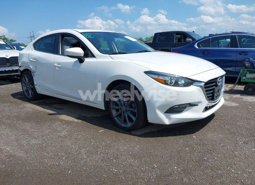 2018 Mazda Mazda3 TOURING (VIN 3MZBN1V36JM188392) main photo