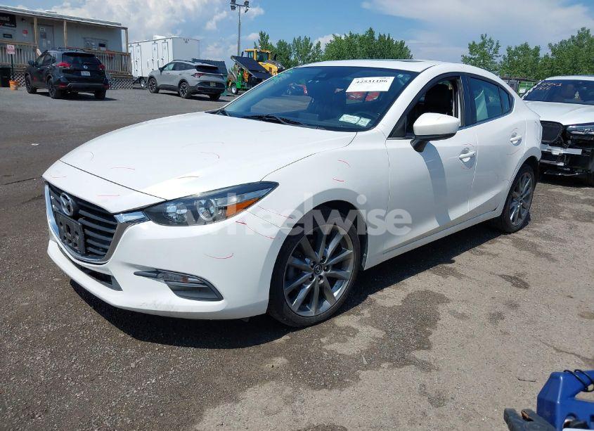 Photo 2 of 2018 Mazda Mazda3 TOURING (VIN 3MZBN1V36JM188392)