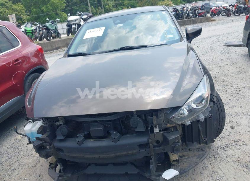 Photo 13 of 2018 Mazda Mazda3 TOURING (VIN 3MZBN1V37JM164554)