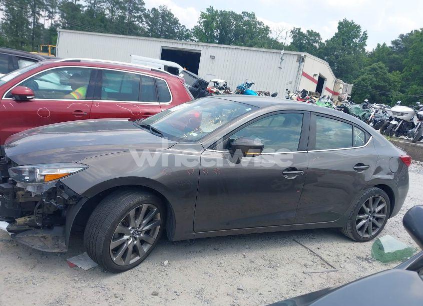 Photo 15 of 2018 Mazda Mazda3 TOURING (VIN 3MZBN1V37JM164554)