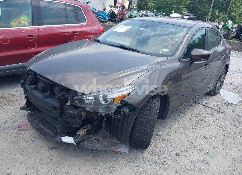 Photo 2 of 2018 Mazda Mazda3 TOURING (VIN 3MZBN1V37JM164554)