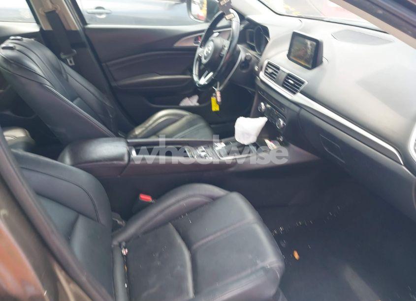 Photo 5 of 2018 Mazda Mazda3 TOURING (VIN 3MZBN1V37JM164554)