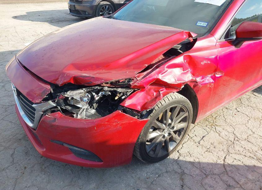 Photo 6 of 2018 Mazda Mazda3 TOURING (VIN 3MZBN1V37JM204034)