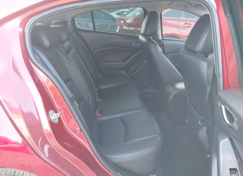 Photo 8 of 2018 Mazda Mazda3 TOURING (VIN 3MZBN1V37JM204034)