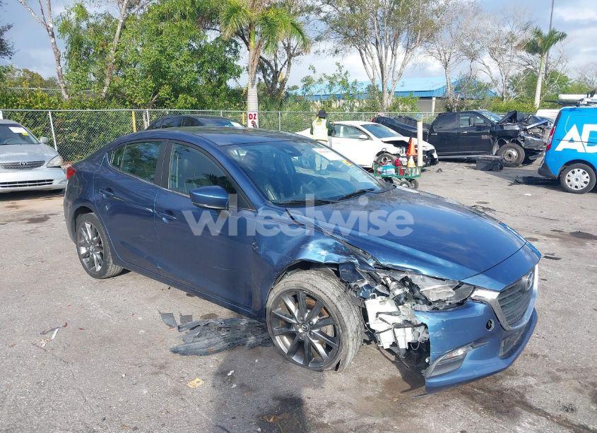 2018 Mazda Mazda3 TOURING (VIN 3MZBN1V38JM190712) main photo