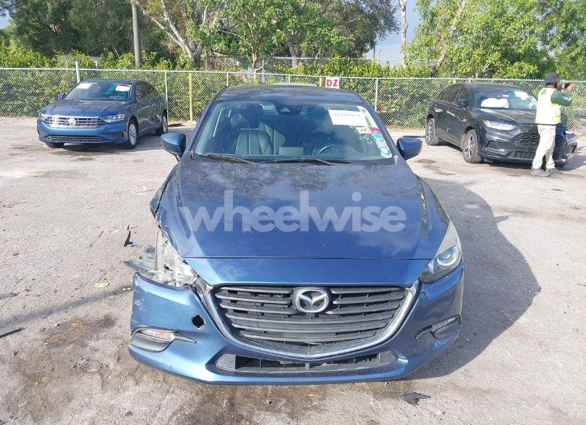 Photo 12 of 2018 Mazda Mazda3 TOURING (VIN 3MZBN1V38JM190712)