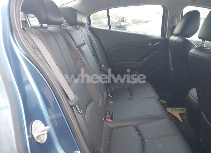 Photo 8 of 2018 Mazda Mazda3 TOURING (VIN 3MZBN1V38JM190712)