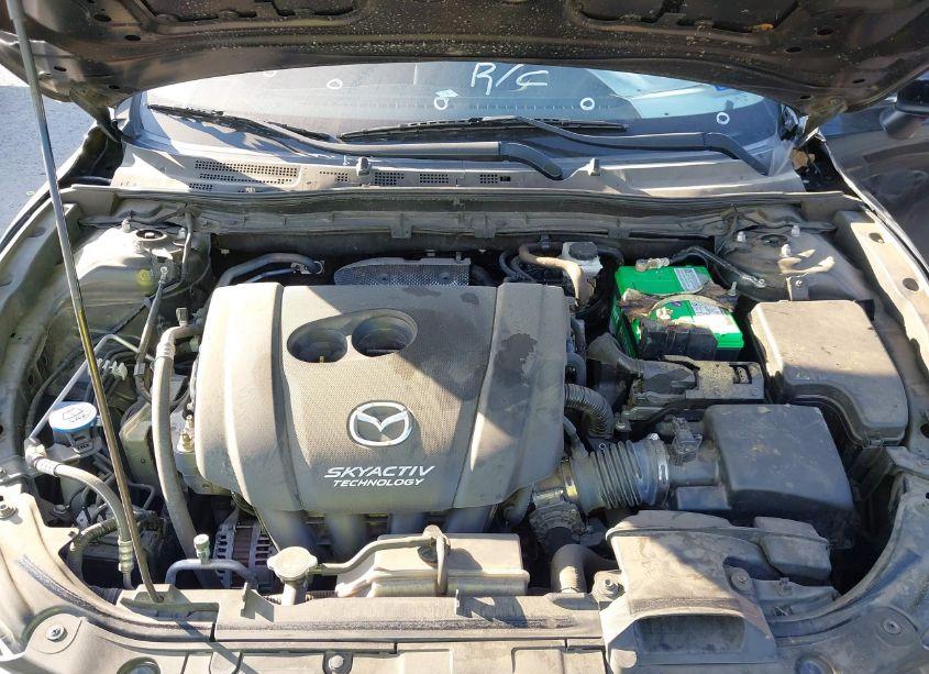 Photo 10 of 2018 Mazda Mazda3 TOURING (VIN 3MZBN1V38JM196090)