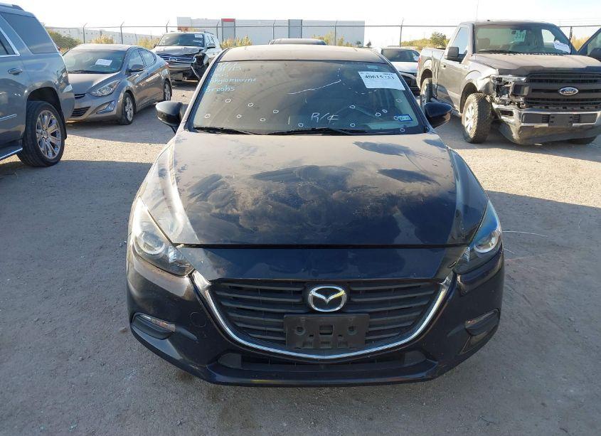 Photo 12 of 2018 Mazda Mazda3 TOURING (VIN 3MZBN1V38JM196090)