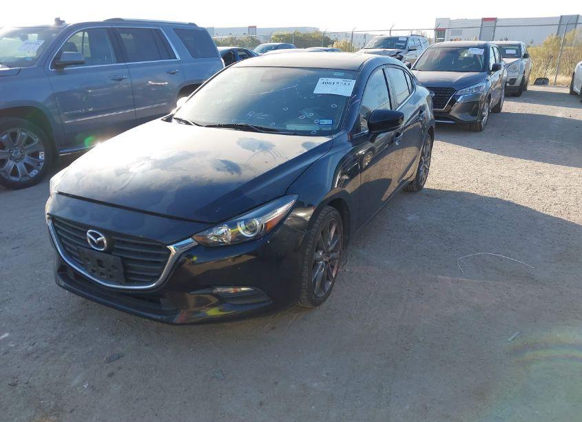 Photo 2 of 2018 Mazda Mazda3 TOURING (VIN 3MZBN1V38JM196090)