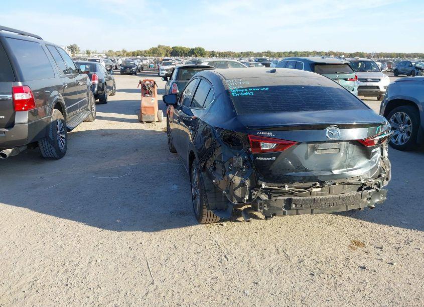 Photo 3 of 2018 Mazda Mazda3 TOURING (VIN 3MZBN1V38JM196090)