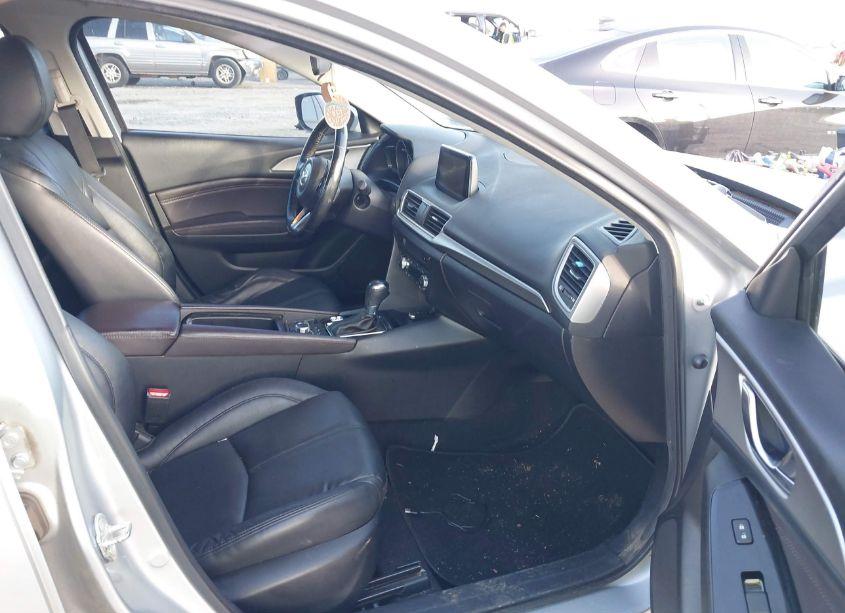 Photo 5 of 2017 Mazda Mazda3 TOURING (VIN 3MZBN1V70HM116021)