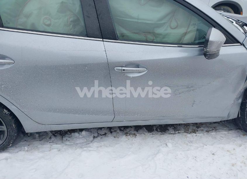 Photo 13 of 2017 Mazda Mazda3 TOURING (VIN 3MZBN1V72HM115260)