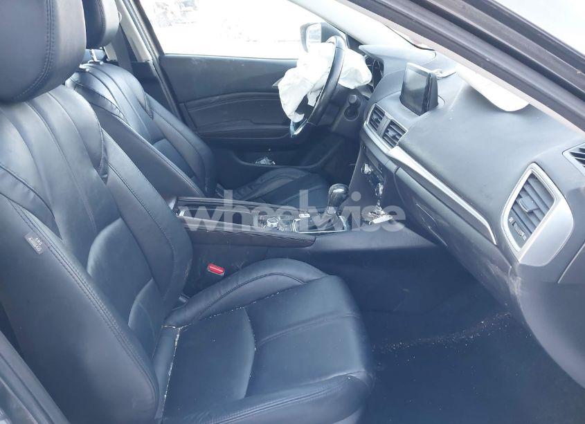 Photo 5 of 2017 Mazda Mazda3 TOURING (VIN 3MZBN1V76HM100082)