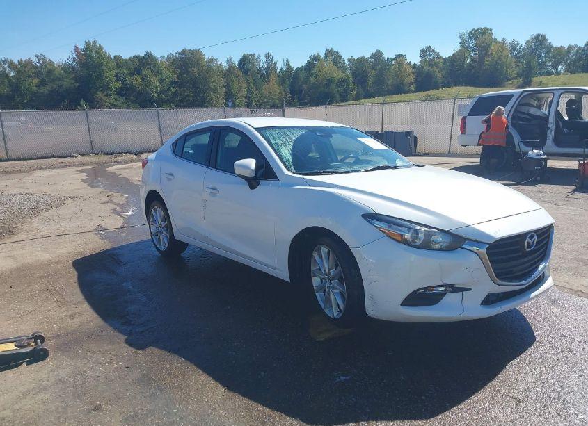 2017 Mazda Mazda3 TOURING (VIN 3MZBN1V77HM116257) main photo