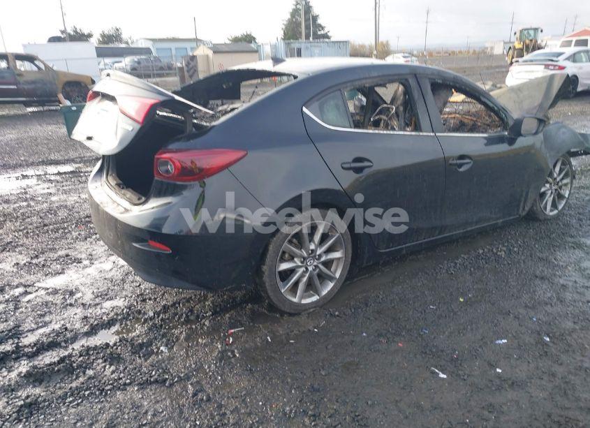 Photo 4 of 2018 Mazda Mazda3 GRAND TOURING (VIN 3MZBN1W35JM159044)