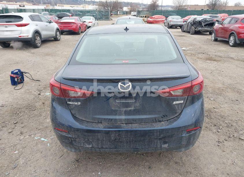 Photo 16 of 2018 Mazda Mazda3 GRAND TOURING (VIN 3MZBN1W39JM174209)