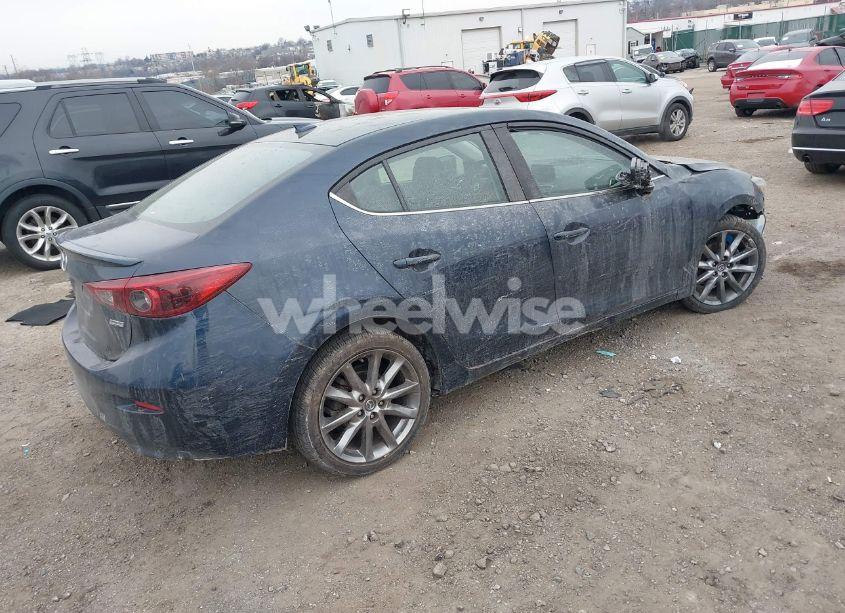 Photo 4 of 2018 Mazda Mazda3 GRAND TOURING (VIN 3MZBN1W39JM174209)