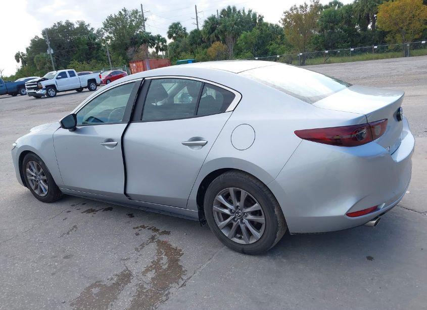 Photo 14 of 2021 Mazda Mazda3 2.0 (VIN 3MZBPAA75MM200152)