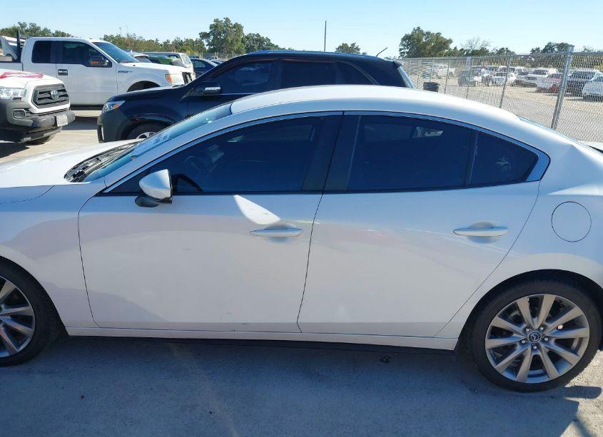 Photo 14 of 2019 Mazda Mazda3 SELECT PACKAGE (VIN 3MZBPAAL1KM112628)