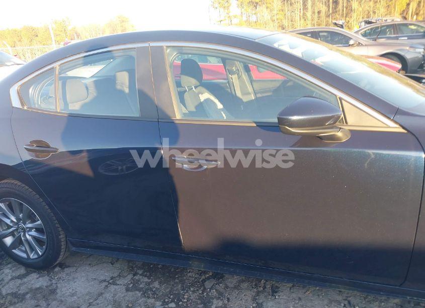 Photo 14 of 2021 Mazda Mazda3 2.5 S (VIN 3MZBPAAL3MM200518)