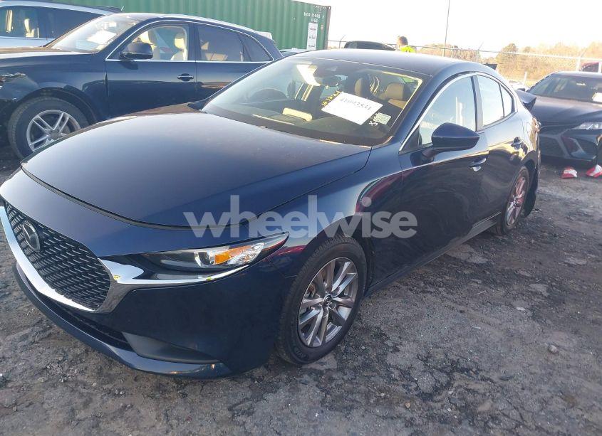 Photo 2 of 2021 Mazda Mazda3 2.5 S (VIN 3MZBPAAL3MM200518)