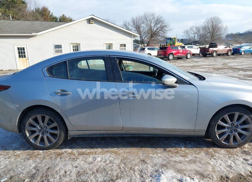 Photo 13 of 2019 Mazda Mazda3 SELECT PACKAGE (VIN 3MZBPAAL4KM109139)