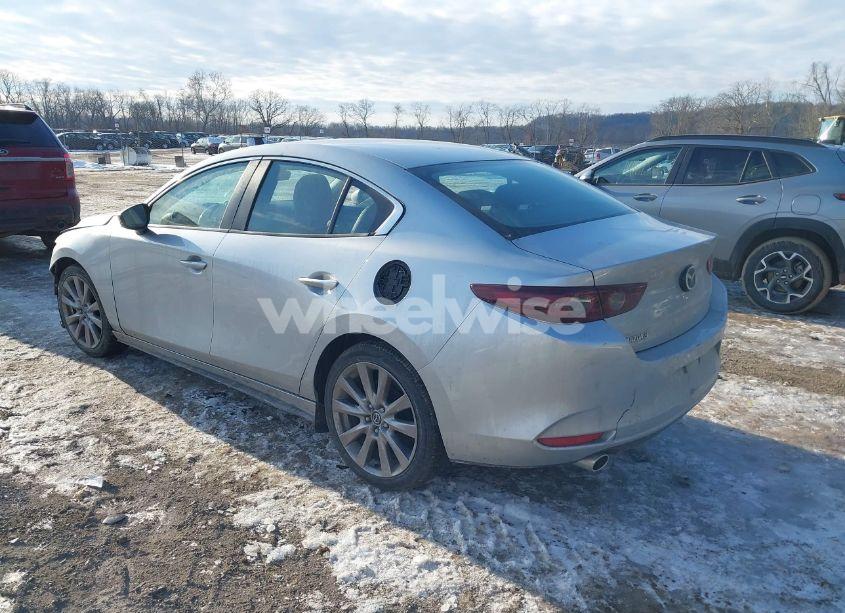 Photo 3 of 2019 Mazda Mazda3 SELECT PACKAGE (VIN 3MZBPAAL4KM109139)