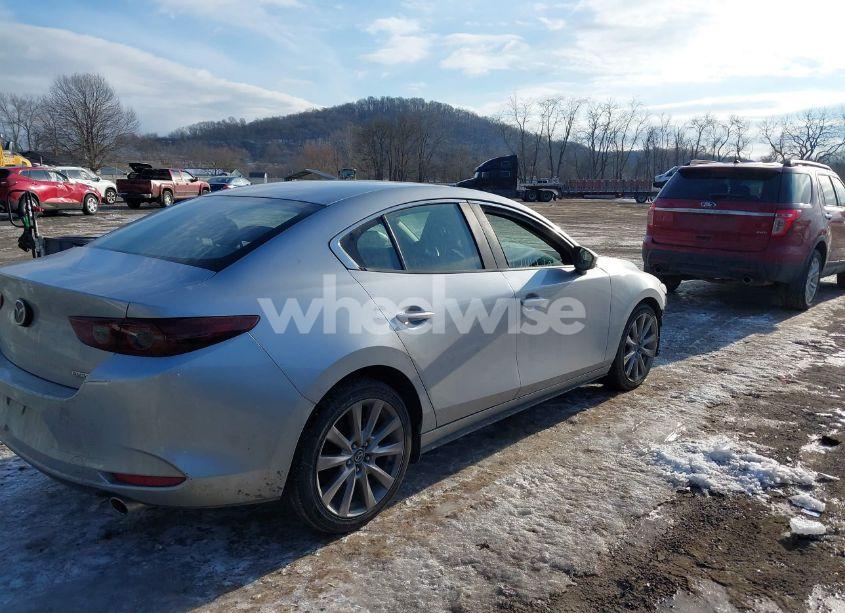 Photo 4 of 2019 Mazda Mazda3 SELECT PACKAGE (VIN 3MZBPAAL4KM109139)