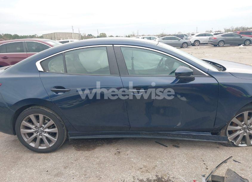 Photo 13 of 2019 Mazda Mazda3 SELECT PACKAGE (VIN 3MZBPAAL5KM107688)