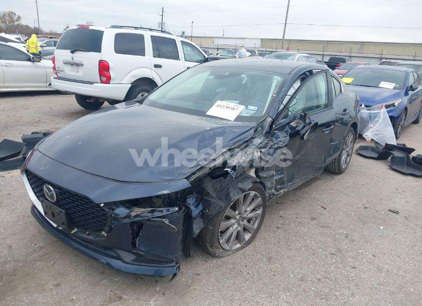 Photo 2 of 2019 Mazda Mazda3 SELECT PACKAGE (VIN 3MZBPAAL5KM107688)