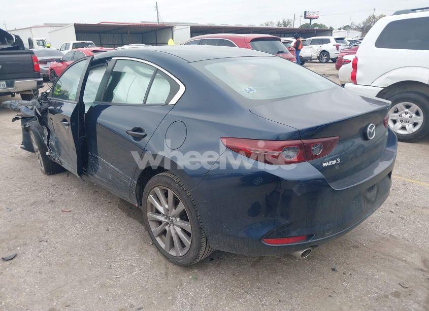 Photo 3 of 2019 Mazda Mazda3 SELECT PACKAGE (VIN 3MZBPAAL5KM107688)