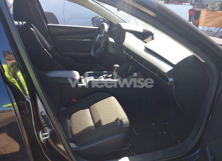 Photo 5 of 2021 Mazda Mazda3 2.5 S (VIN 3MZBPAAL6MM204515)