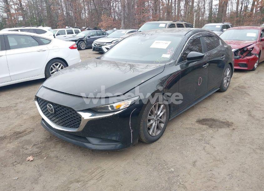 Photo 2 of 2021 Mazda Mazda3 2.5 S (VIN 3MZBPAAL8MM201924)