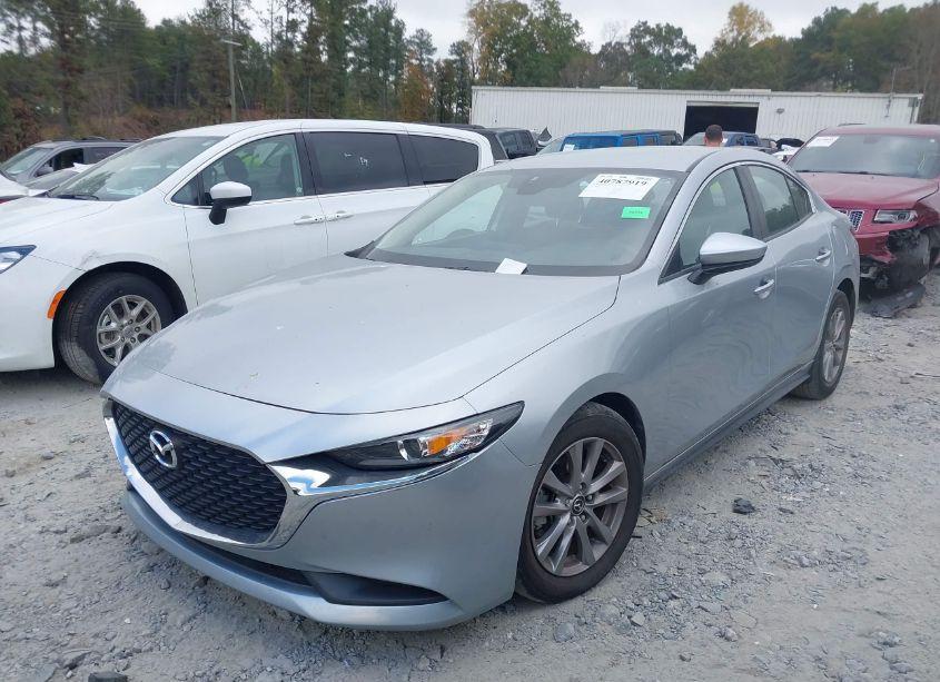 Photo 2 of 2019 Mazda Mazda3 (VIN 3MZBPABL0KM114059)