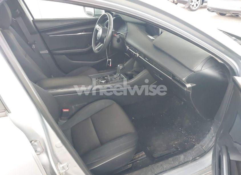 Photo 5 of 2019 Mazda Mazda3 (VIN 3MZBPABL3KM114105)