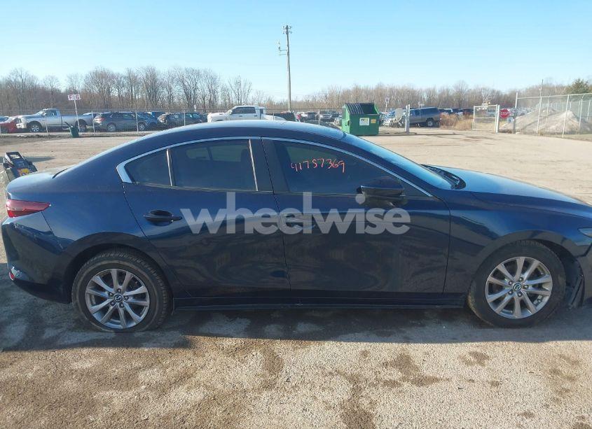 Photo 13 of 2019 Mazda Mazda3 (VIN 3MZBPABL5KM113750)