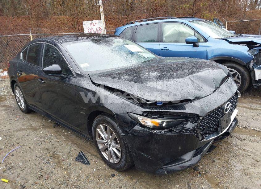 2019 Mazda Mazda3 (VIN 3MZBPABL7KM110476) main photo