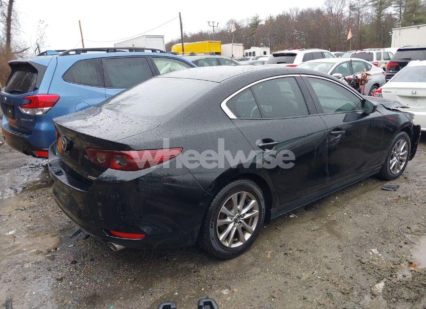 Photo 4 of 2019 Mazda Mazda3 (VIN 3MZBPABL7KM110476)