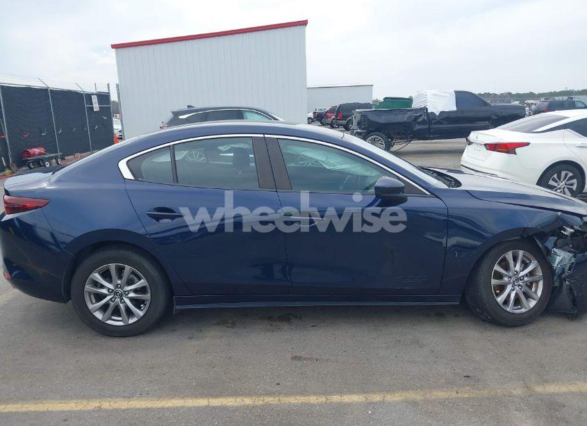 Photo 13 of 2019 Mazda Mazda3 (VIN 3MZBPABL9KM113685)