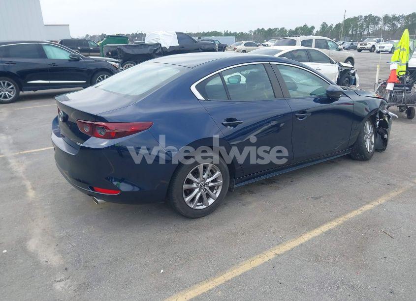 Photo 4 of 2019 Mazda Mazda3 (VIN 3MZBPABL9KM113685)