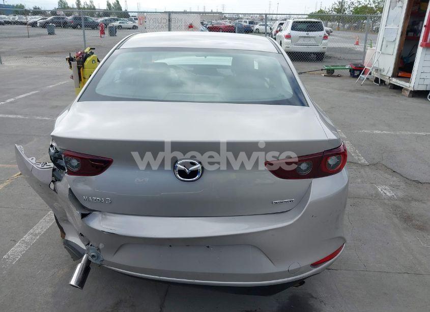 Photo 16 of 2024 Mazda Mazda3 2.5 S SELECT SPORT (VIN 3MZBPABM2RM422045)