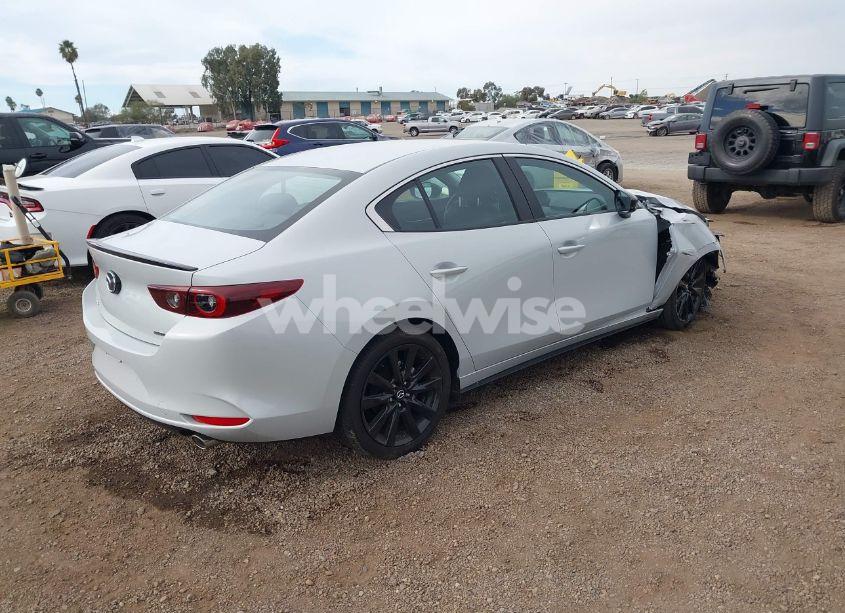 Photo 4 of 2024 Mazda Mazda3 2.5 S SELECT SPORT (VIN 3MZBPABM5RM425134)