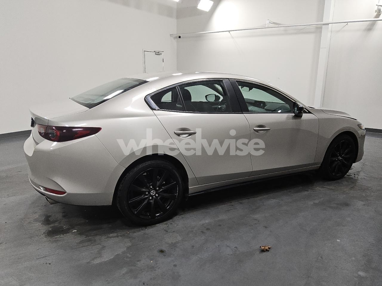Photo 3 of 2024 MAZDA 3 SELECT SPORT (VIN 3MZBPABM5RM426168)