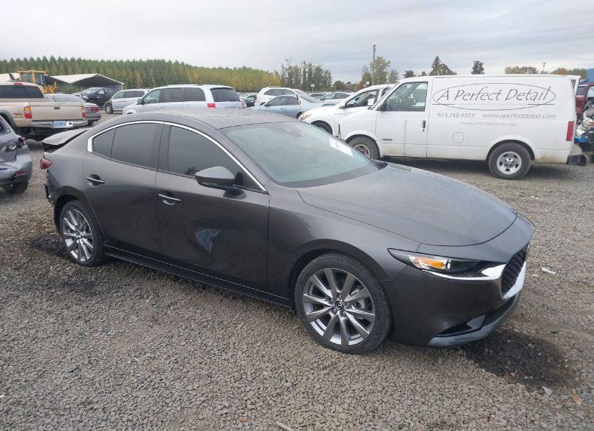 2021 Mazda Mazda3 PREFERRED (VIN 3MZBPACL6MM250780) main photo