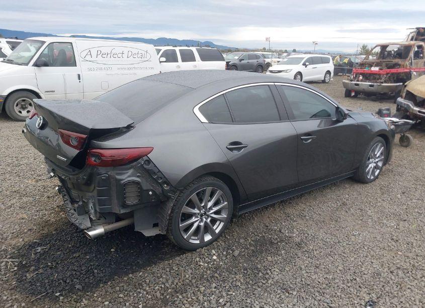 Photo 4 of 2021 Mazda Mazda3 PREFERRED (VIN 3MZBPACL6MM250780)