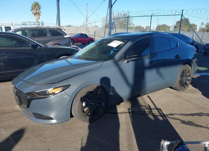 Photo 2 of 2022 Mazda Mazda3 (VIN 3MZBPACLONM3O3524)