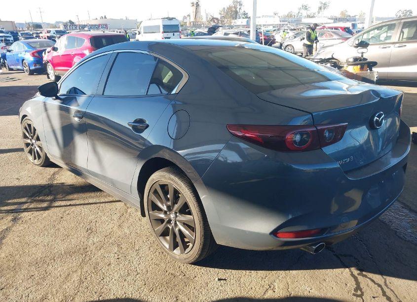 Photo 3 of 2022 Mazda Mazda3 (VIN 3MZBPACLONM3O3524)