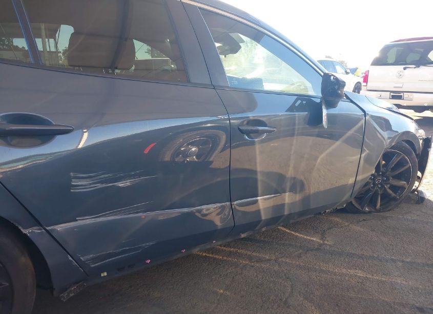 Photo 6 of 2022 Mazda Mazda3 (VIN 3MZBPACLONM3O3524)